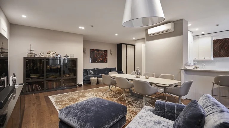 1742470303 67dbfc9f8bef6 interior 1 2 2.jpg 768x432